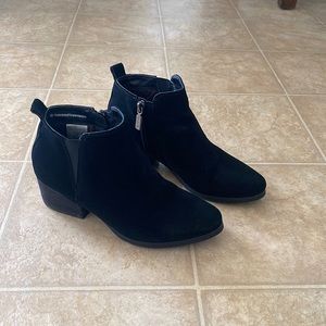 Women’s Black Suede Blondo Waterproof Booties Boots Size 6
